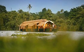 Spice Coast Cruises - Houseboat, A Cgh Earth Experience